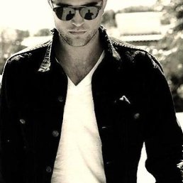 &bull;&bull; &euro;&bull;, ����, 45 ���