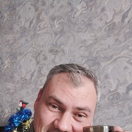 ������, ����, 44 ����