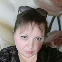 Olga, 49, 