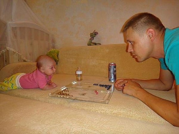 И это реально юмор. И в обе стороны, то есть, когда и жена так делает, это смешно. А «публика» в ...