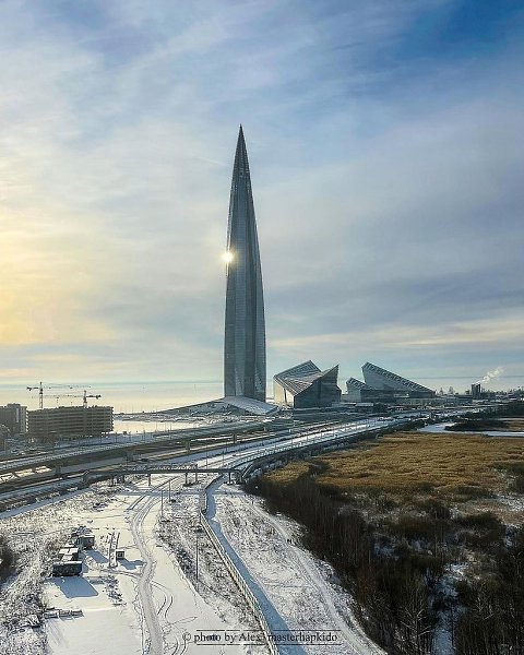Башня Лахта-центра высотой 462 метра стала самым северным небоскрёбом в мире. Смотровая площадка в ...