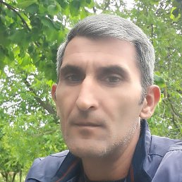 Tahir, , 44 