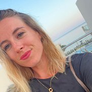 Isabelle, 44 , 