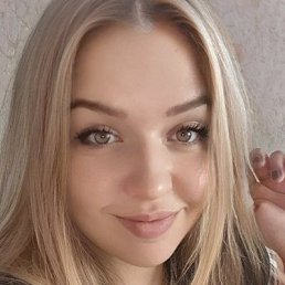 Elena, 33 , 