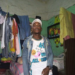 Cecilio, ����, 37 ���