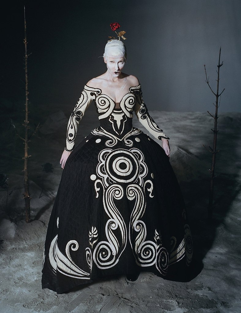  :       W Magazine  2015 . :  ... - 6