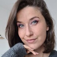 Chlo, 29 , 