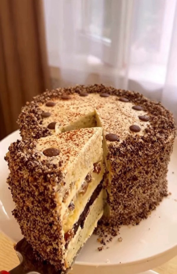 Торт «Дамский каприз».Невероятно вкусный насыщенный и богатый торт Нам понадобится 4 разных коржа ! ...