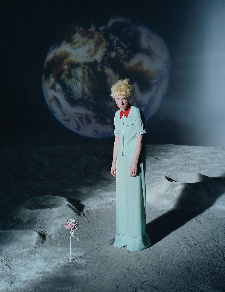  :       W Magazine  2015 . :  ... - 8