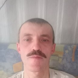 Анатолий, 46, Североуральск