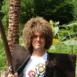 ������, ������, 82 ����