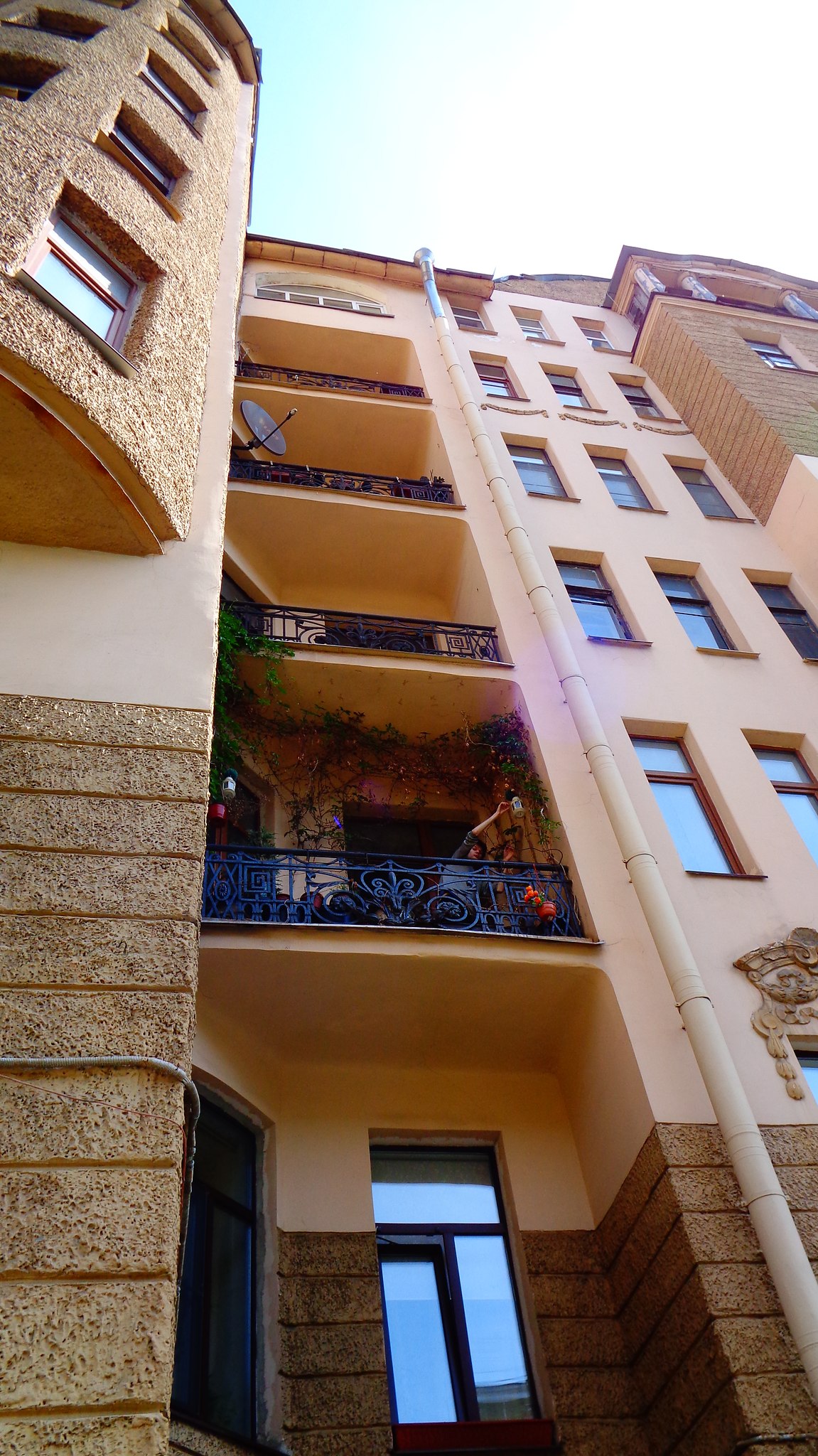   - 20  2023  15:13 - 7