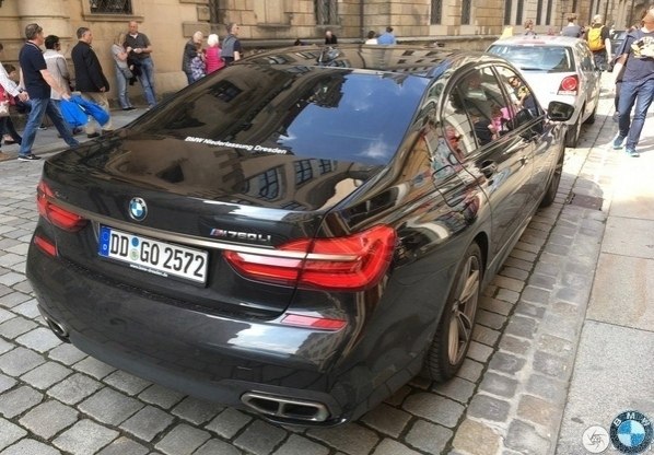 BMW M760Li xDrive - 3