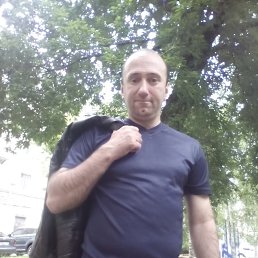  Leonid, , 42  -  4  2023