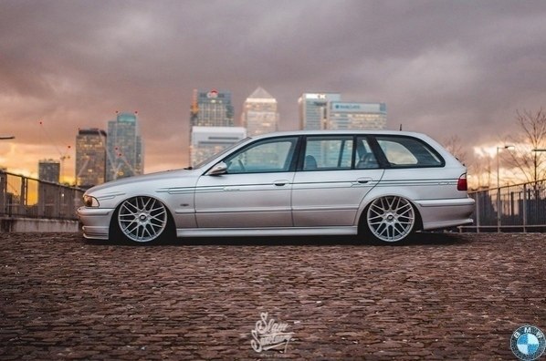 BMW e39 touring. BMW - 3