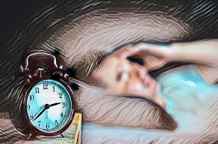 Степана будто кто разбудил среди ночи. Мужчина подскочил и уселся на край кровати, глядя ...