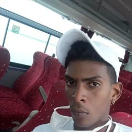 Yurislandis, 27, 