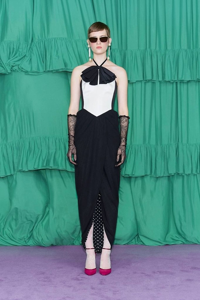      Valentino Pre-Fall 2025.    ... - 4