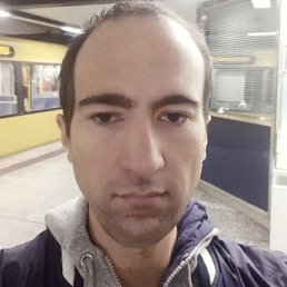 Pascal, 41, 