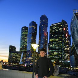 Ali, 22, 