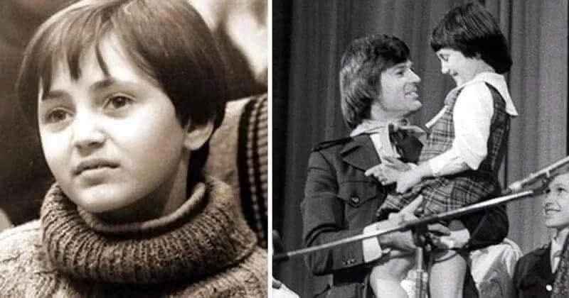 :) Во второй половине 1970-х гг. эту девочку знала вся страна, ее голос слышали в каждом доме – Лена ...