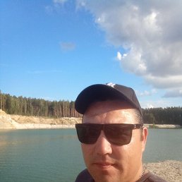 Oleg, 41, 