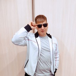 Sasha Lakhach, 26, 