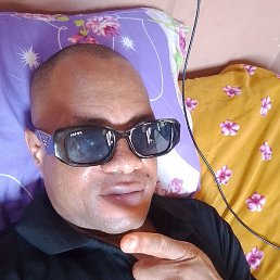 Lukas, ������, 52 ����