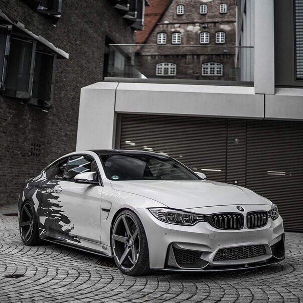 BMW M4 F82