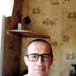 Andrey, 48, 