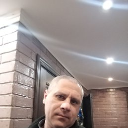 MNVO, 40, 