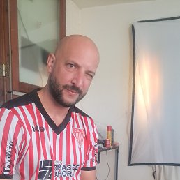 Pablo, 42, 