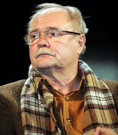 Владимир Бортко — советский и российский кинорежиссёр, сценарист, Народный артист России и Украины. ...