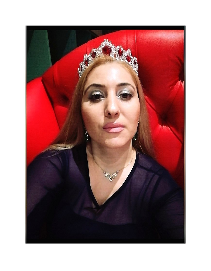 Queen Anna Anders - 7