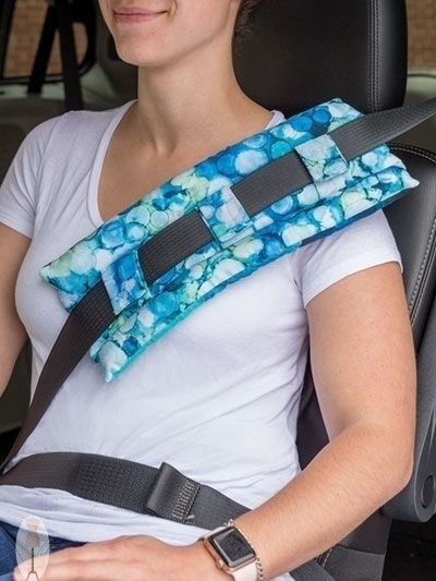 Удoбныe подушки в доpoгу. Идеи