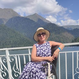 Dasha, 57, 