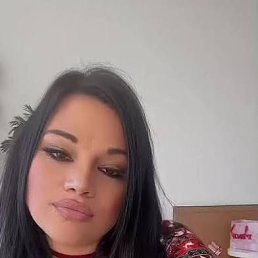 Twona, 33, 