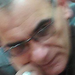 Gal Eduard, 56, 