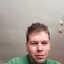 Istvan, 37, 