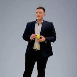 �������, 43 ����, ������������