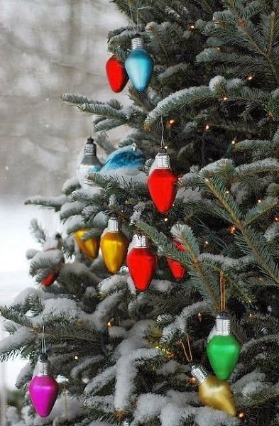 Я до сих пор так и не понял, зачем люди подолгу сердятся друг на друга. Жизнь и так непростительно ... - 6