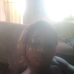 Emilia Ale Tong, �����, 22 ����