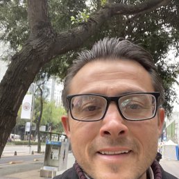 Santiago, 40, 