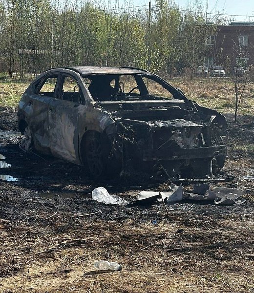 В Подольске сгорели две машины из-за оставленного мангала на парковке. Инцидент случился рядом с ...