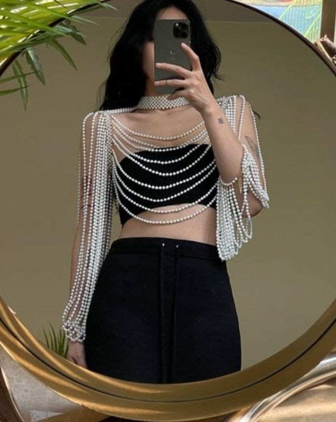 Украшения из жемчуга в таком исполнении — это не просто аксессуар, а полноценный элемент образа. ... - 7