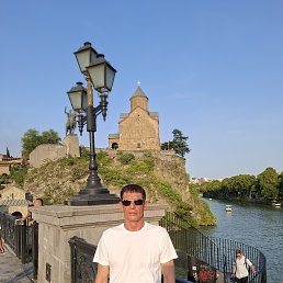 Ivan, 43, 
