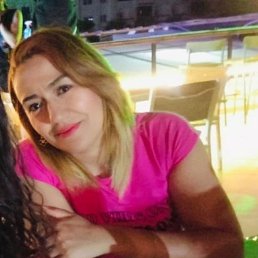 Khawla, 38, 