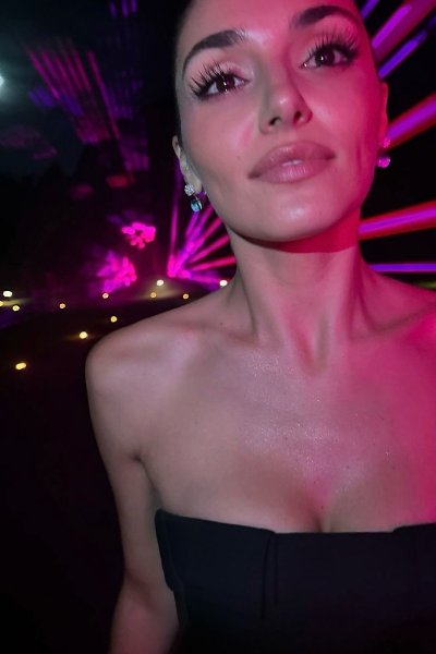 30-летняя актриса Ханде Эрчел стала новым источником вдохновения для турецких сериалов. Сегодня всё ... - 4