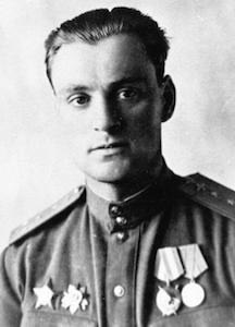 Дончук Василий Иванович.Командир 108-й отдельной Краснознамённой разведывательной авиационной ...
