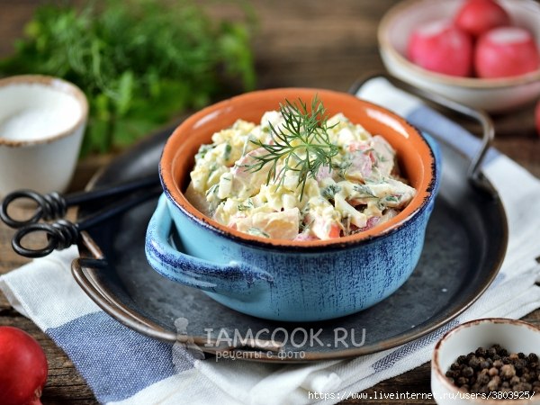 Салат из редиса с крабовыми палочками.Редис - 200 гКрабовые палочки - 100 гЛук зеленый - 1-2 ...